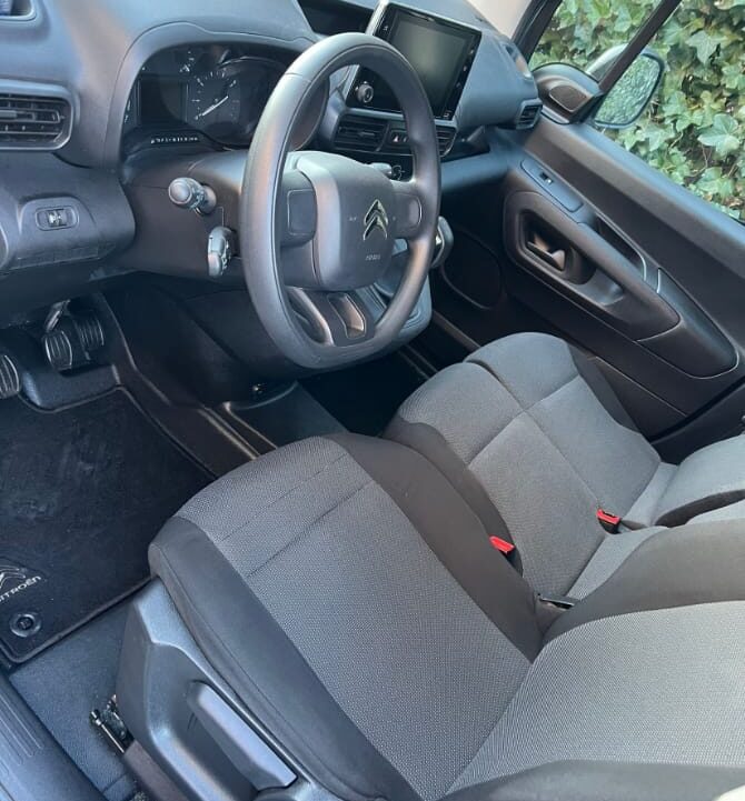 EHC Meubelreiniging | Autobekleding after Autobekleding reinigen